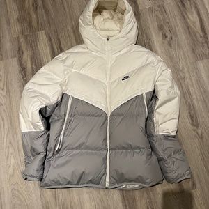 Nike Storm FIT Windrunner